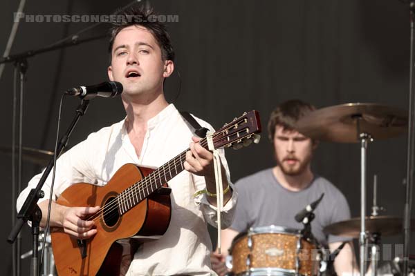 VILLAGERS - 2013-07-18 - PARIS - Parvis de l'Hotel de Ville - 